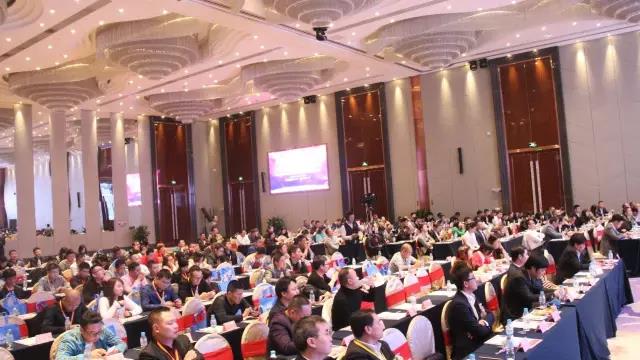 第十六屆中國燈都産業高峯論罎在中山古鎮擧(ju)行