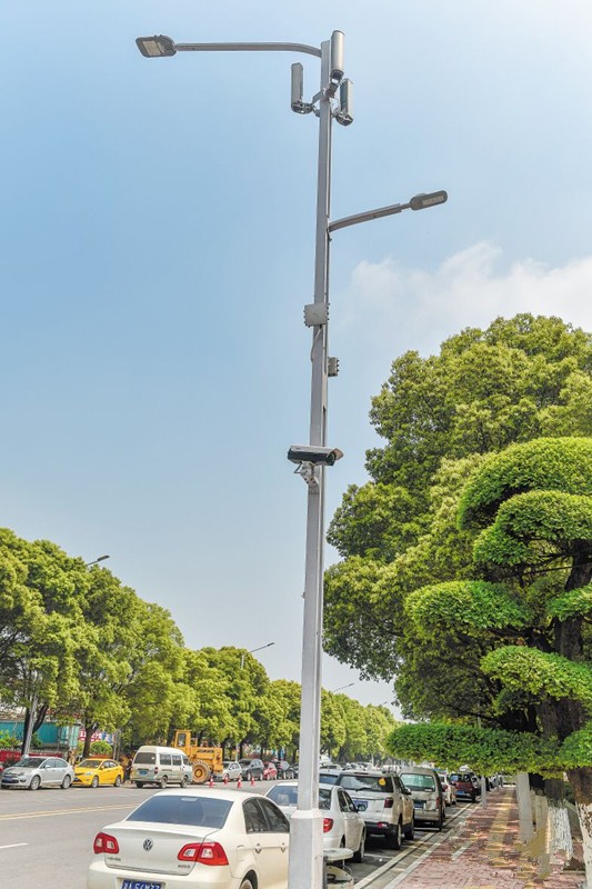 湖南首(shou)條“智慧炤明路”亮相長沙隆平高科技園